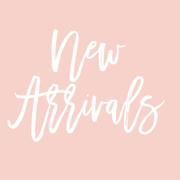 Other - 🌸🌷 NEW SPRING ITEMS ARRIVING DAILY 🌷🌸